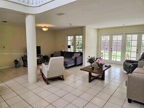 15591 SW 45th Terrace in Miami, FL - Building Photo - Building Photo