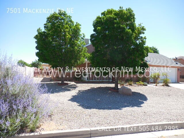 7501 MacKenzie Dr NE in Rio Rancho, NM - Building Photo - Building Photo