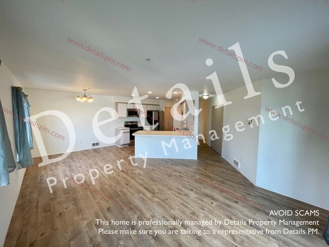 2261 Skyline Ln W in Bremerton, WA - Building Photo - Building Photo