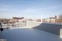 2441 Mutter St photo'