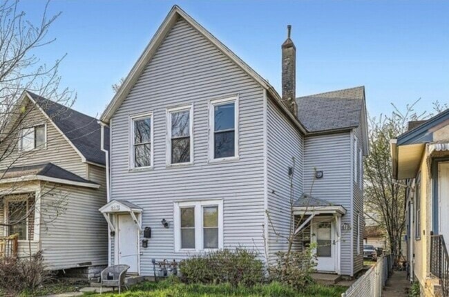 property at 619 Maryland Ave E