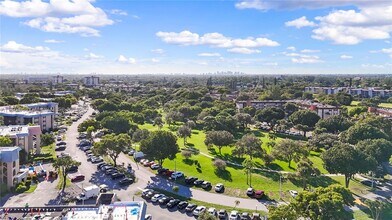 6301 N Falls Cir Dr in Lauderhill, FL - Building Photo - Building Photo