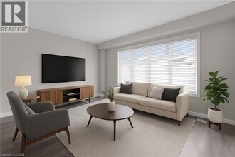 9573 Tallgrass Ave in Niagara Falls, ON - Building Photo - Building Photo
