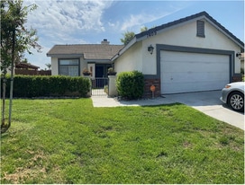 7409 Stone Breakers Ave in Bakersfield, CA - Building Photo