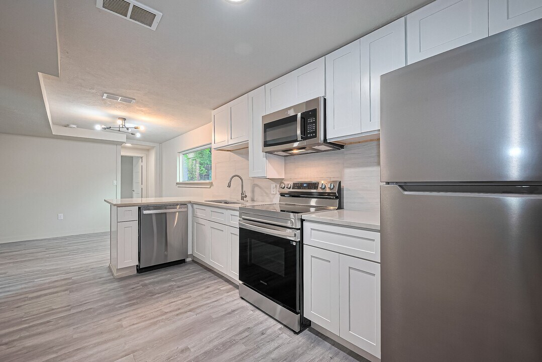 4013 Ranch St in Houston, TX - Building Photo