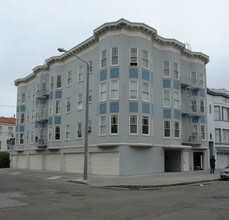3490 Scott St in San Francisco, CA - Building Photo - Building Photo
