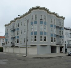 3490 Scott St in San Francisco, CA - Foto de edificio - Building Photo