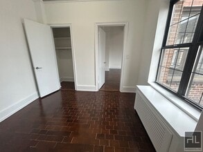 WEST 73 STREET in New York, NY - Foto de edificio - Building Photo