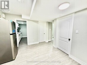 7 Villanova Rd in Brampton, ON - Building Photo - Building Photo