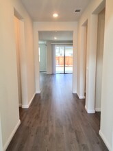 931 Island Palm Wy in Brentwood, CA - Building Photo - Building Photo
