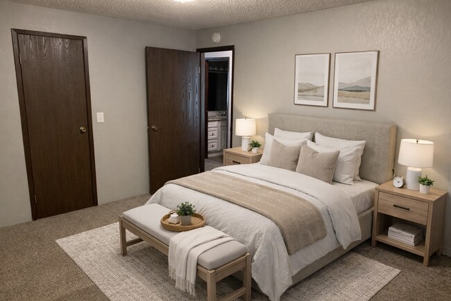 property at 1009 S 42nd Ave