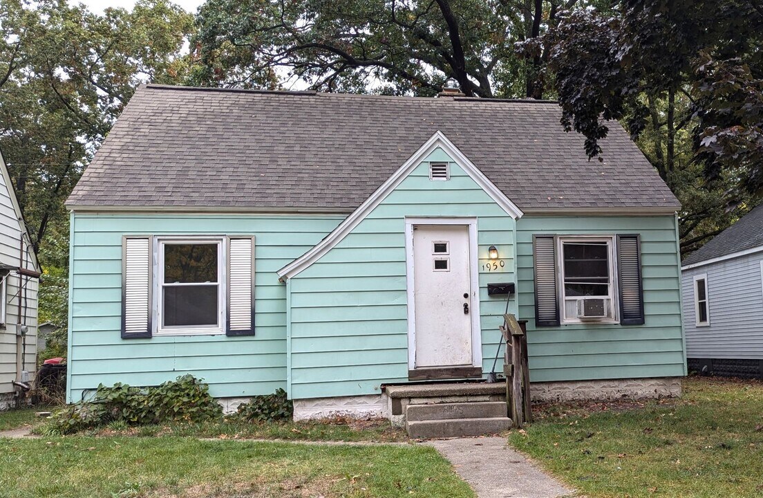1950 Dyson St in Muskegon, MI - Building Photo