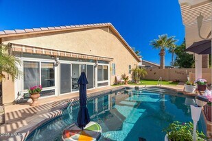 12829 W Whitton Ave in Avondale, AZ - Building Photo