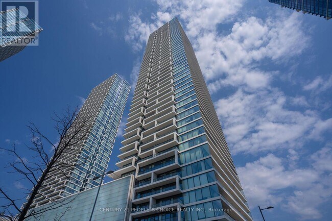 950-950 Portage Pkwy in Vaughan, ON - Building Photo - Building Photo