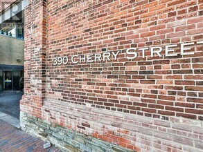 390-390 Cherry St in Toronto, ON - Building Photo - Building Photo
