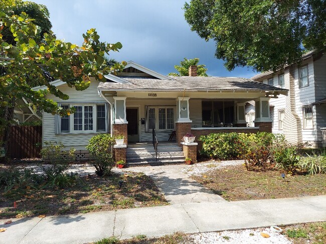 property at 2135 Burlington Ave N