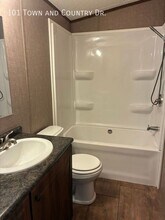 101 Town and Country Dr in Wichita Falls, TX - Building Photo - Building Photo