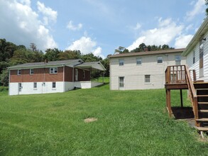 605 N Jefferson Ave in West Jefferson, NC - Building Photo - Building Photo