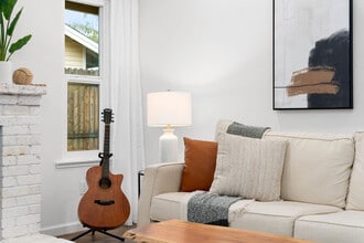 4501 Wrenford Way in Sacramento, CA - Building Photo - Building Photo