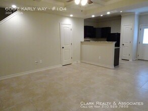 6007 Karly Way-Unit -#104 in San Antonio, TX - Building Photo - Building Photo