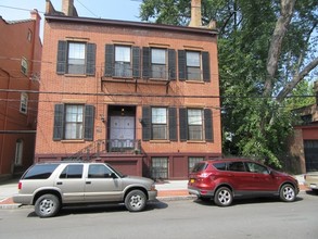 56 Washington Ave in Schenectady, NY - Building Photo - Building Photo