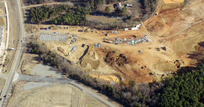 Madison Mallard Creek in Charlotte, NC - Building Photo - Primary Photo