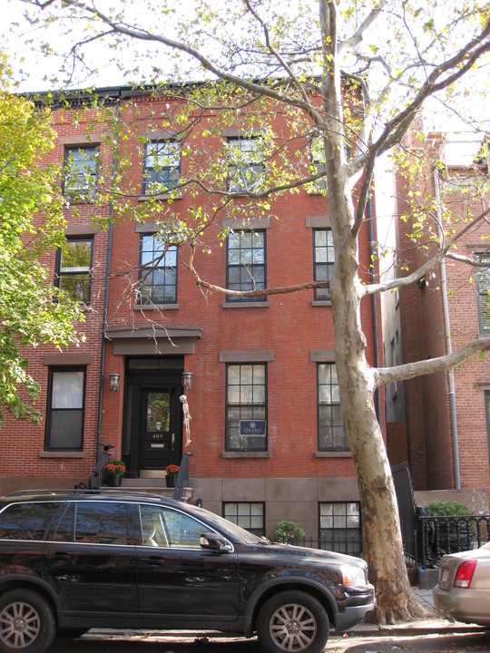 489 Henry St in Brooklyn, NY - Building Photo