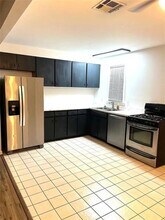 4 Gretna Blvd, Unit 2 in Gretna, LA - Foto de edificio - Building Photo