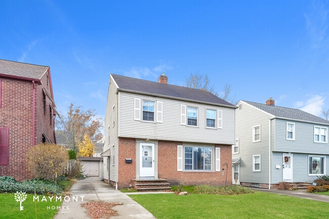 3530 St Albans Rd in Cleveland Heights, OH - Foto de edificio - Building Photo