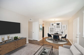 Magnolia Place Apartments in Franklin, TN - Foto de edificio - Building Photo