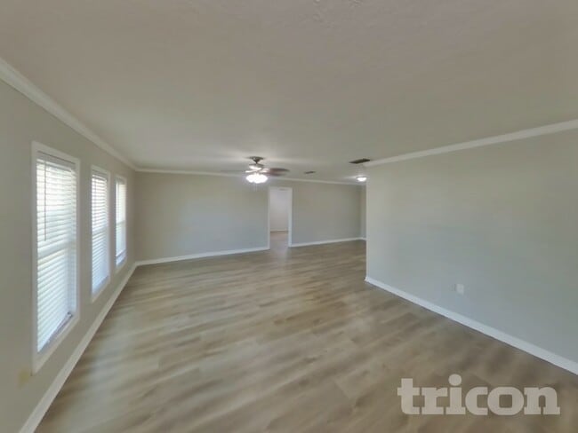 4720 Palm Aire Cir in Sarasota, FL - Building Photo - Building Photo