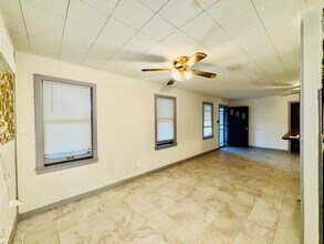 1601 Redwood Ave in McAllen, TX - Building Photo - Building Photo