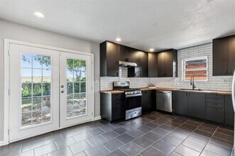 6117 St Johns Ln in Fort Worth, TX - Building Photo - Building Photo