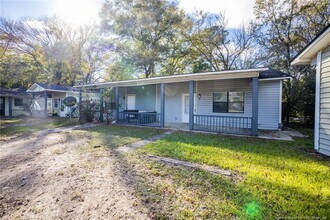 210-210 S Plymouth St in Fayetteville, NC - Building Photo - Building Photo