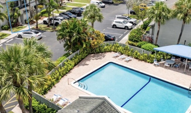 3473 Carambola Cir S in Coconut Creek, FL - Building Photo - Building Photo
