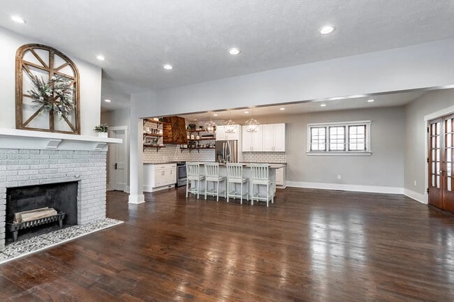 304 N 43rd St in Omaha, NE - Building Photo - Building Photo