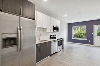 1847 E Huntingdon St in Philadelphia, PA - Building Photo - Building Photo