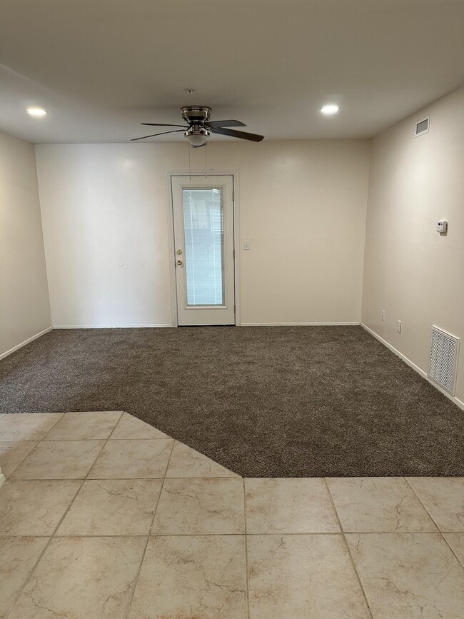 Cumberland Court in Valdosta, GA - Building Photo - Interior Photo