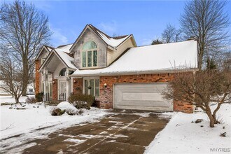 66 Windsong Ct in East Amherst, NY - Building Photo - Building Photo