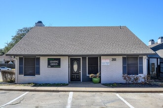 210 W Tarrant Rd in Grand Prairie, TX - Building Photo - Building Photo