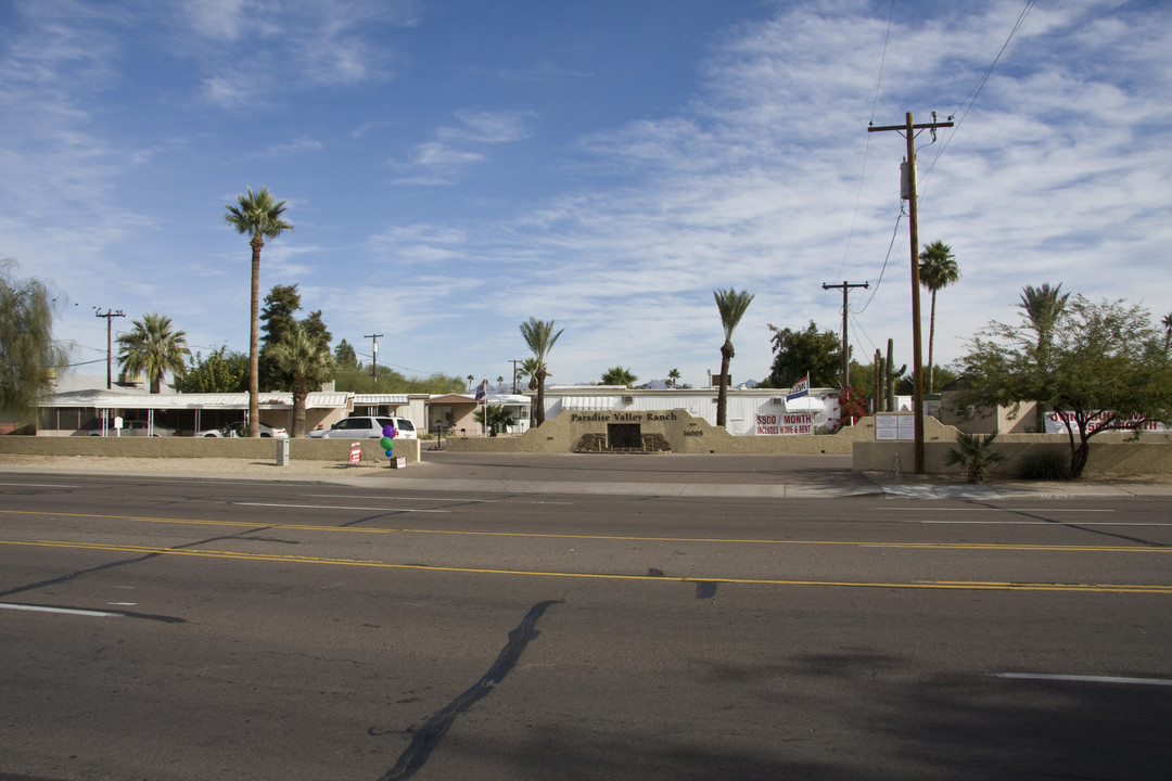 Paradise Valley Ranch MHC & RV in Phoenix, AZ - Building Photo