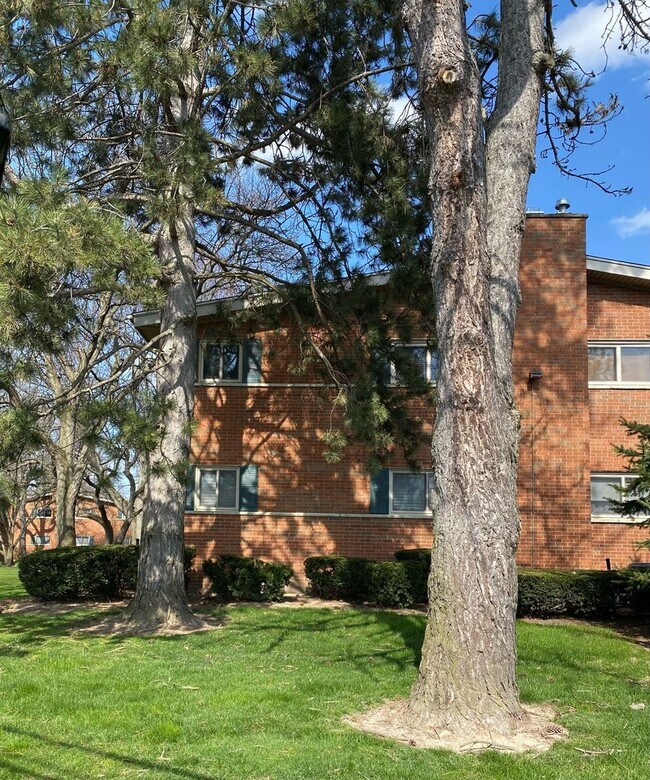 1109 Derby Rd in Birmingham, MI - Building Photo - Building Photo