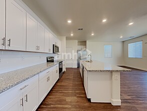339 Timber Kate Pl in Henderson, NV - Building Photo - Building Photo