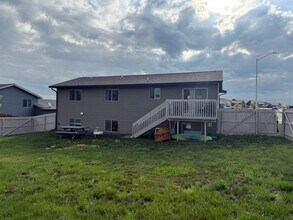 2 Eli Dr in Rapid City, SD - Building Photo - Building Photo