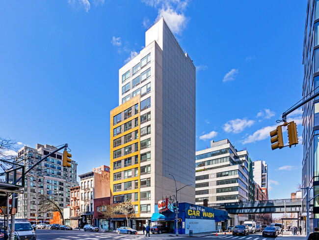 Vesta 24 Condo in New York, NY - Foto de edificio - Building Photo