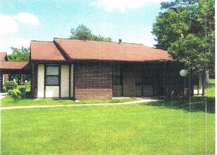 Village Place Apartments in Bethany, MO - Building Photo - Building Photo