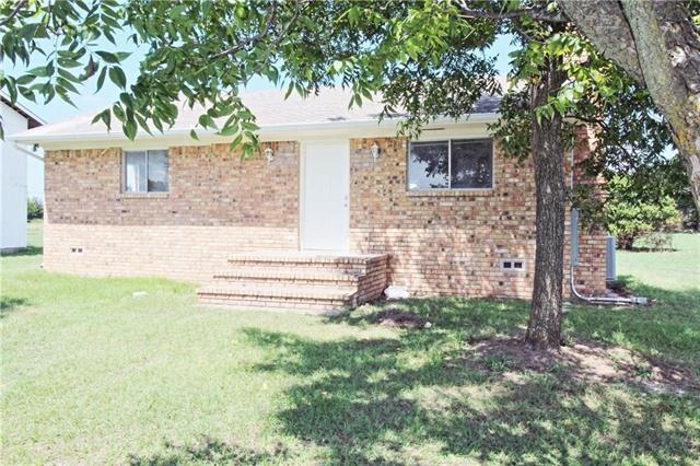 2774 Co Rd 1110 in Celeste, TX - Building Photo - Building Photo