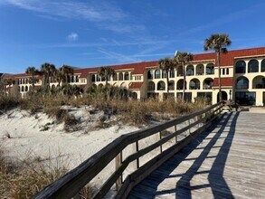 10 10th St in Atlantic Beach, FL - Building Photo - Building Photo