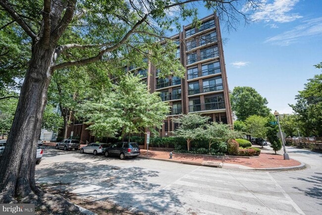property at 1001 26th St NW