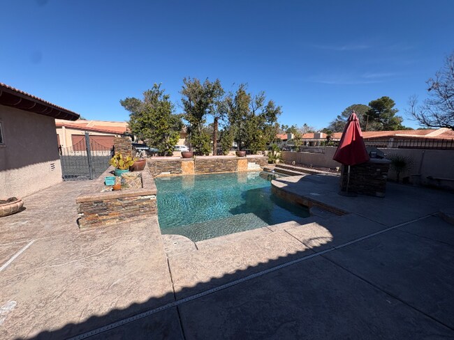 3495 Villa Hermosa Dr in Las Vegas, NV - Building Photo - Building Photo
